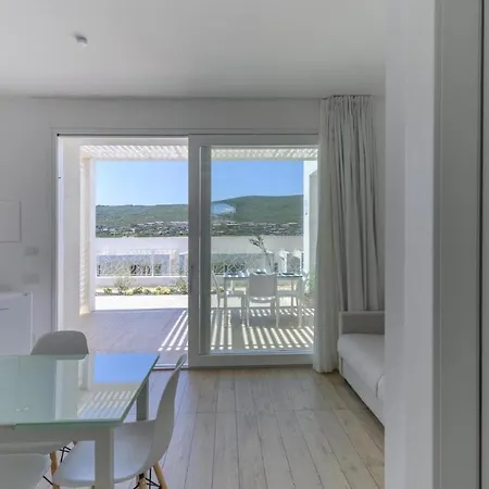 Stunning Capo Falcone Charming Comfort Apartments No1359 Pelosi Beach 4 Persons